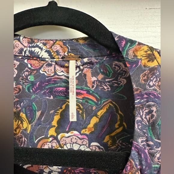 Free People cardigan sweater size S perfect condition never worn, fit M size too - Picture 2 of 4